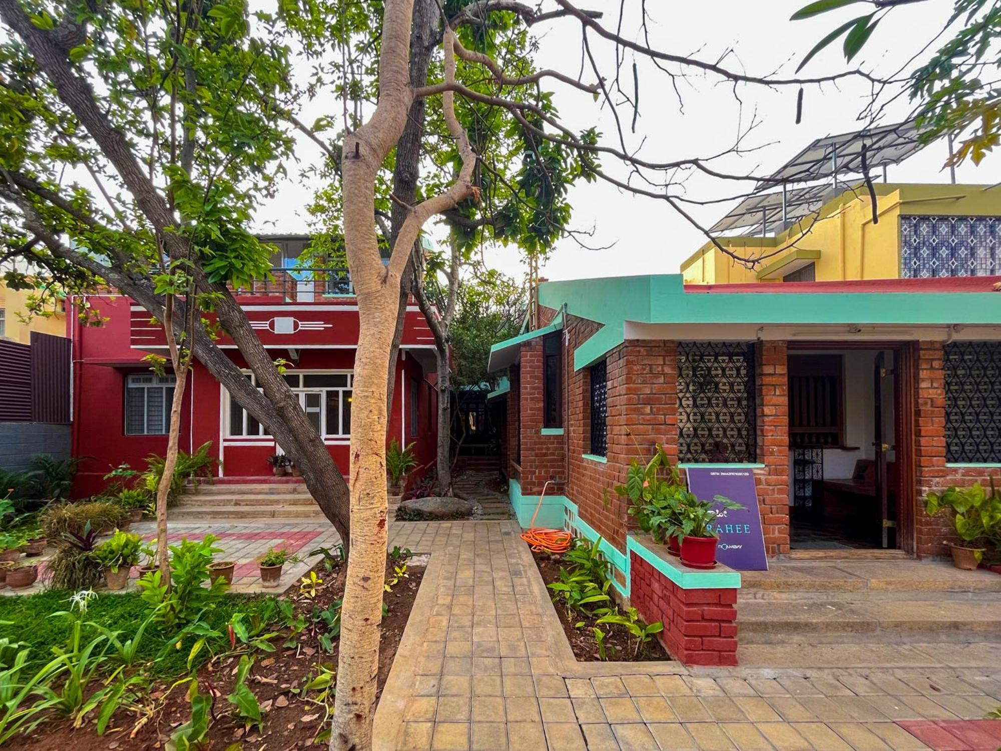 Rahees Bi Roambay - Backpacker Hostel Mysore Exterior foto